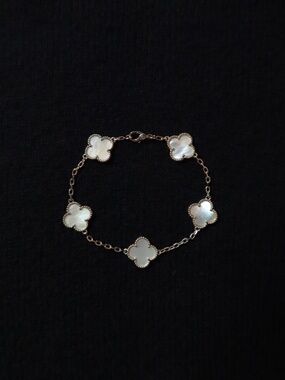 Second Hand Authentic Van Cleef & Arpels Vintage Alhambra bracelet 5 motifs